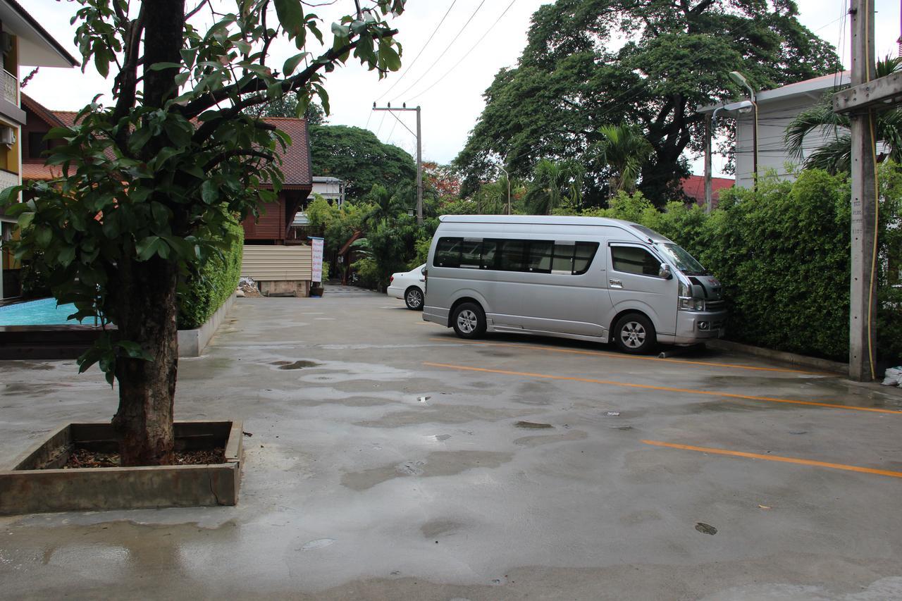 Monmuang Hotel Chiang Mai Bagian luar foto