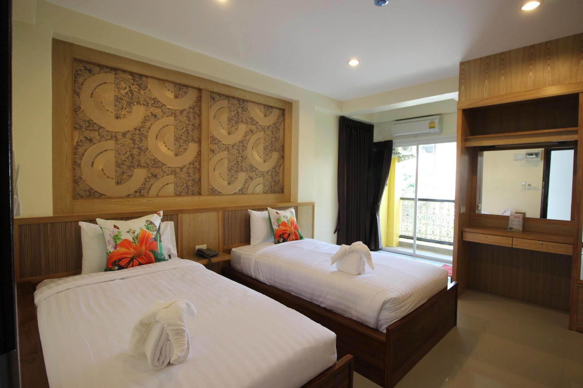 Monmuang Hotel Chiang Mai Bagian luar foto